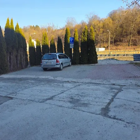 Laura V Centre * Prievidza